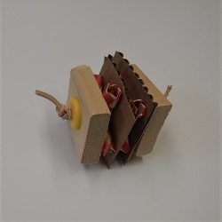 Valentine Shredder Foot Toy F-59